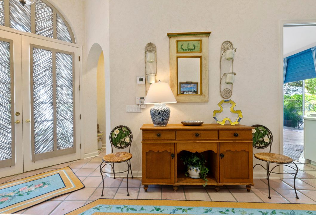 For Rent: $20,000 (3 beds, 3 baths, 2101 Square Feet)