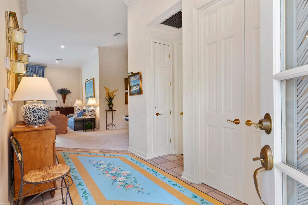 For Rent: $20,000 (3 beds, 3 baths, 2101 Square Feet)