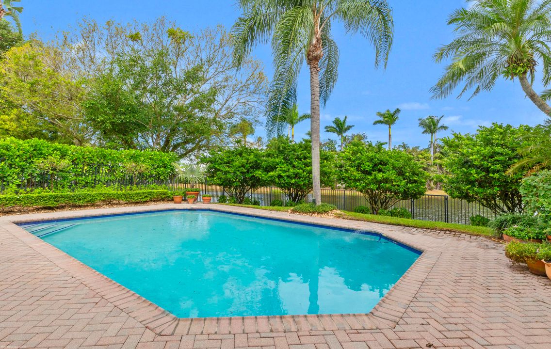 For Rent: $20,000 (3 beds, 3 baths, 2101 Square Feet)