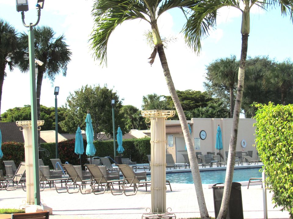 Activo con contrato: $1,850 (2 camas, 2 baños, 1096 Pies cuadrados)