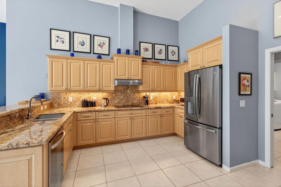 Activo con contrato: $1,249,900 (3 camas, 3 baños, 2912 Pies cuadrados)