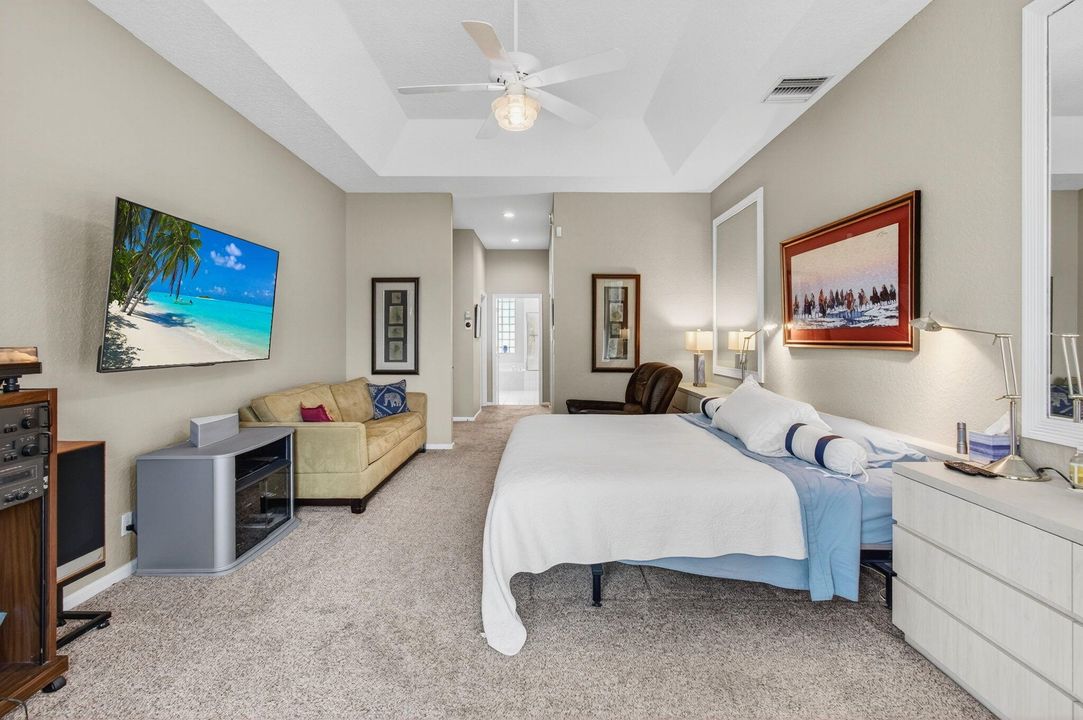 Activo con contrato: $1,249,900 (3 camas, 3 baños, 2912 Pies cuadrados)