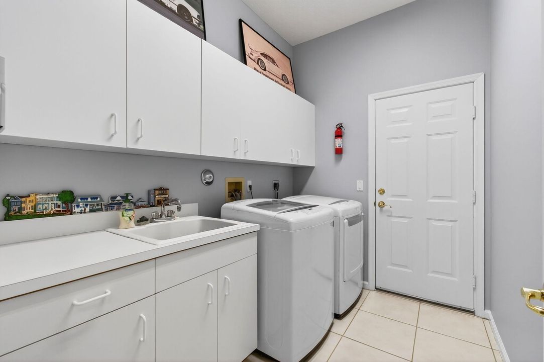 Activo con contrato: $1,249,900 (3 camas, 3 baños, 2912 Pies cuadrados)