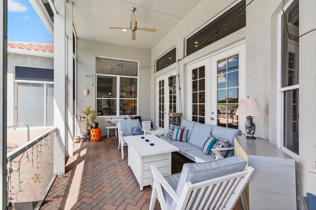 Activo con contrato: $1,249,900 (3 camas, 3 baños, 2912 Pies cuadrados)