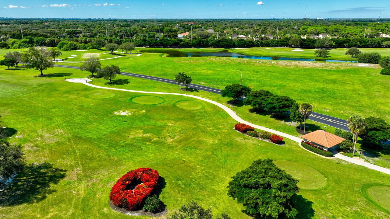 Activo con contrato: $1,249,900 (3 camas, 3 baños, 2912 Pies cuadrados)