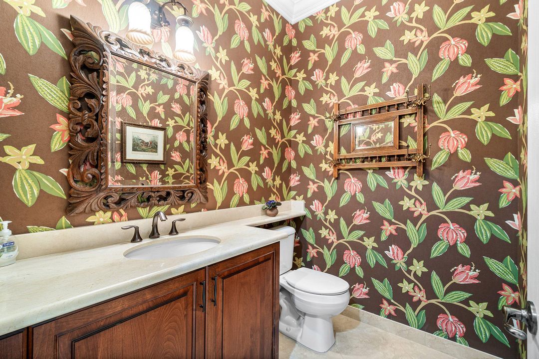 合同活跃: $575,000 (3 贝兹, 2 浴室, 2210 平方英尺)