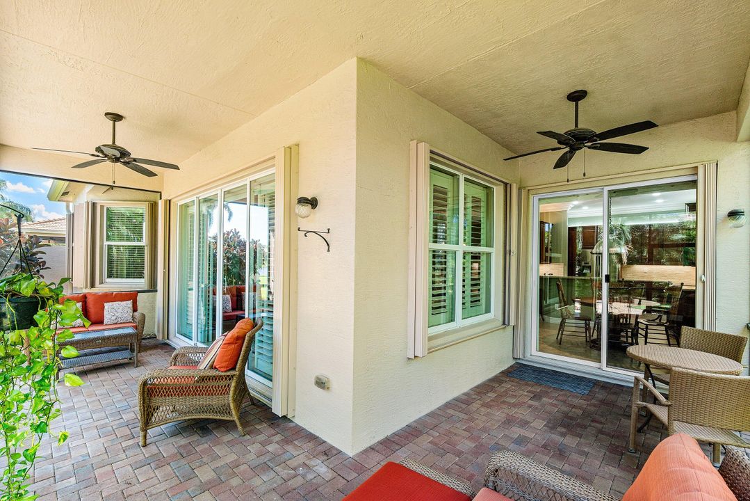 合同活跃: $575,000 (3 贝兹, 2 浴室, 2210 平方英尺)