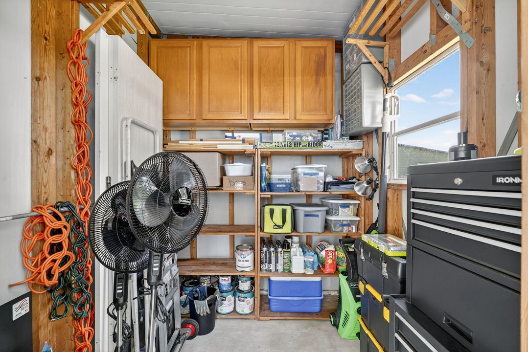 For Sale: $159,000 (2 beds, 2 baths, 1120 Square Feet)