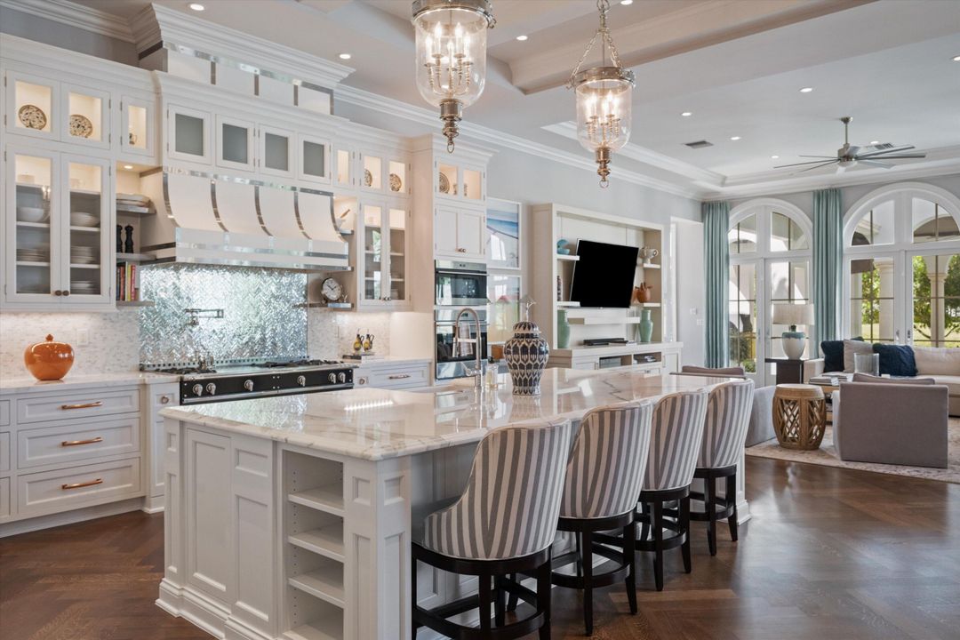 For Sale: $11,500,000 (5 beds, 6 baths, 7856 Square Feet)