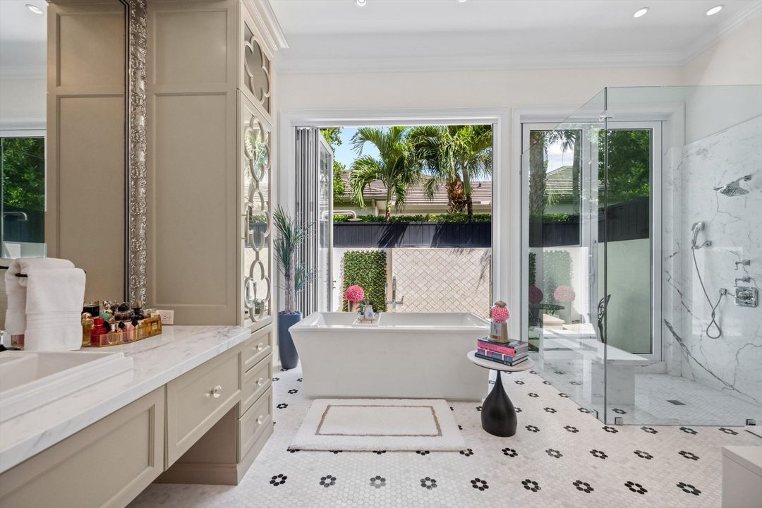 For Sale: $11,500,000 (5 beds, 6 baths, 7856 Square Feet)