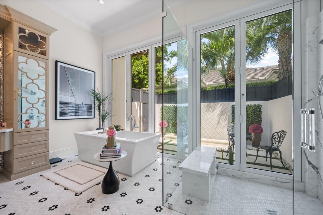 For Sale: $11,500,000 (5 beds, 6 baths, 7856 Square Feet)