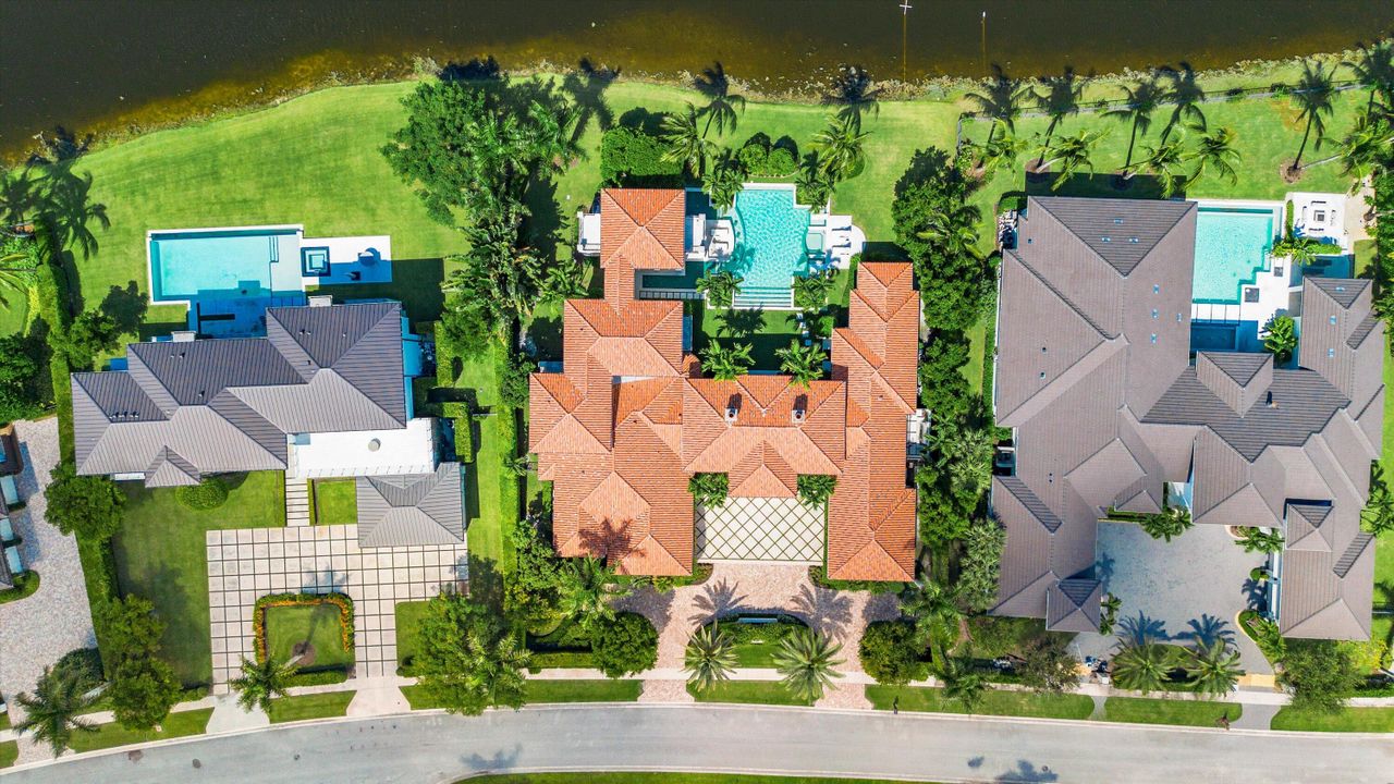 For Sale: $11,500,000 (5 beds, 6 baths, 7856 Square Feet)