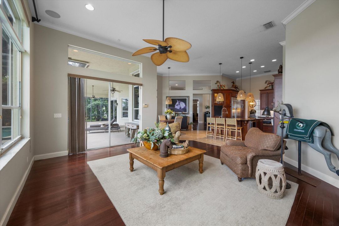 Activo con contrato: $1,097,000 (5 camas, 3 baños, 3234 Pies cuadrados)