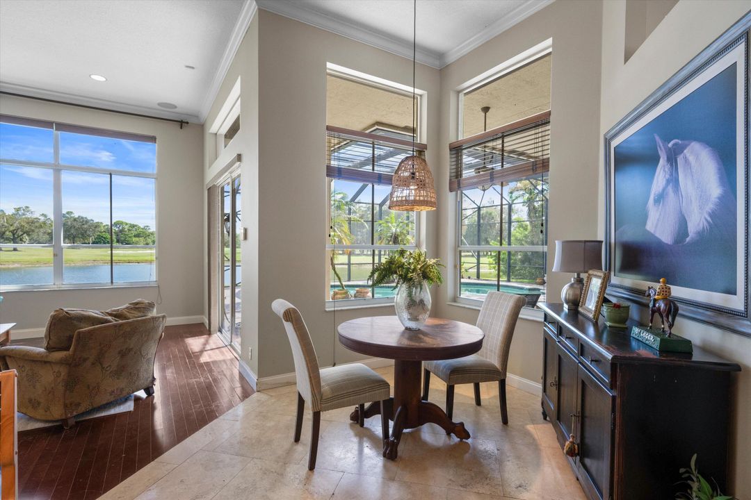 Activo con contrato: $1,097,000 (5 camas, 3 baños, 3234 Pies cuadrados)