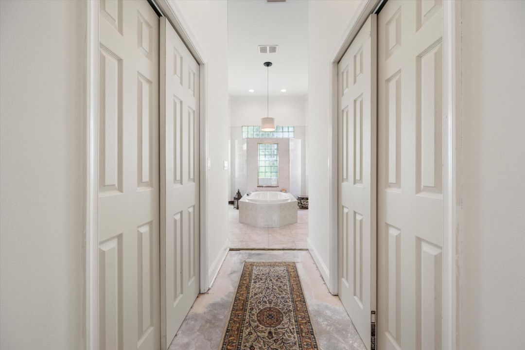 Activo con contrato: $1,097,000 (5 camas, 3 baños, 3234 Pies cuadrados)