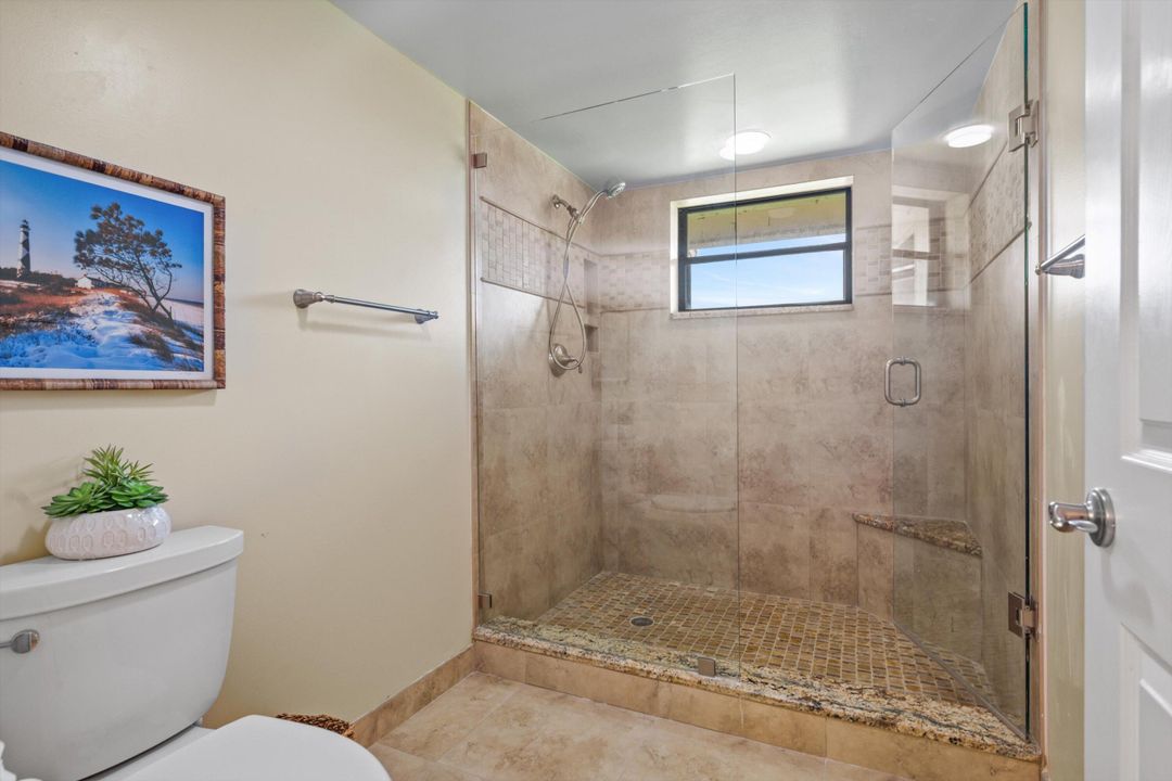 合同活跃: $9,000 (2 贝兹, 2 浴室, 1818 平方英尺)