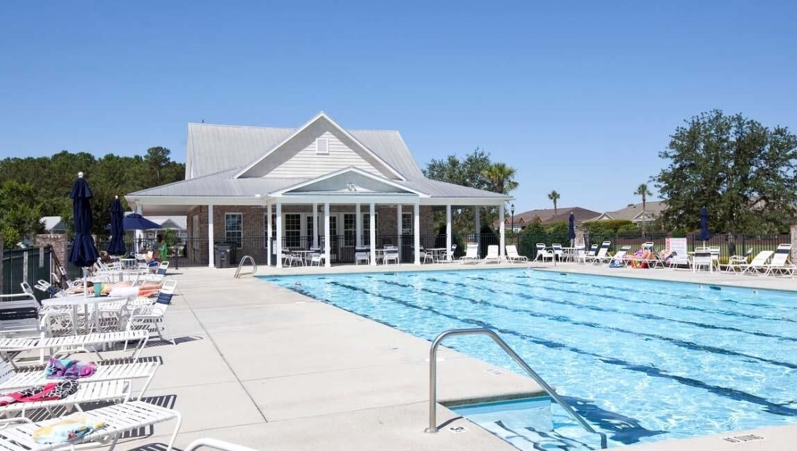 For Rent: $3,150 (3 beds, 2 baths, 1601 Square Feet)