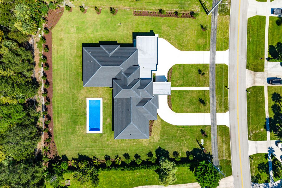 For Sale: $4,260,000 (5 beds, 6 baths, 4823 Square Feet)