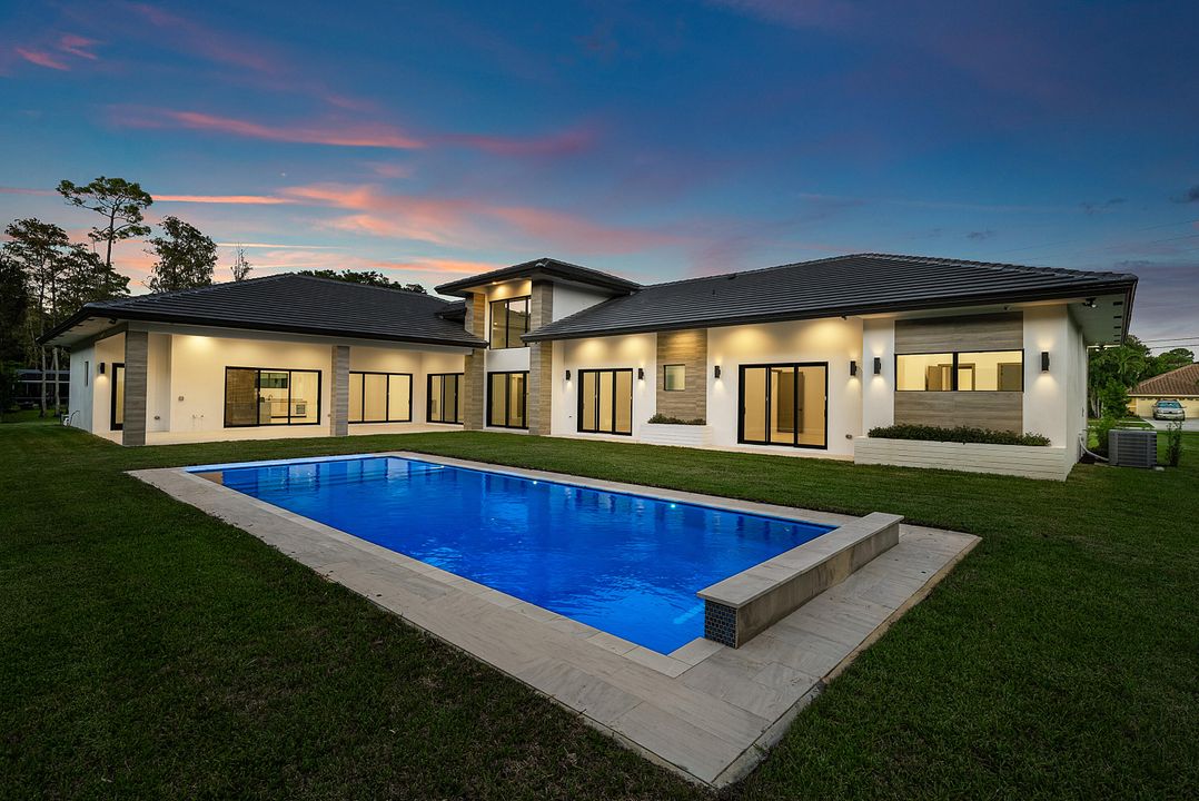 For Sale: $4,260,000 (5 beds, 6 baths, 4823 Square Feet)