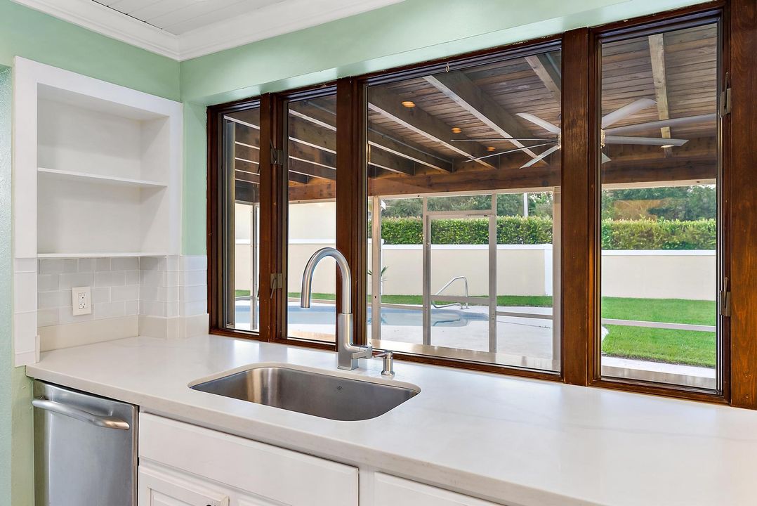 For Sale: $799,000 (3 beds, 2 baths, 1632 Square Feet)