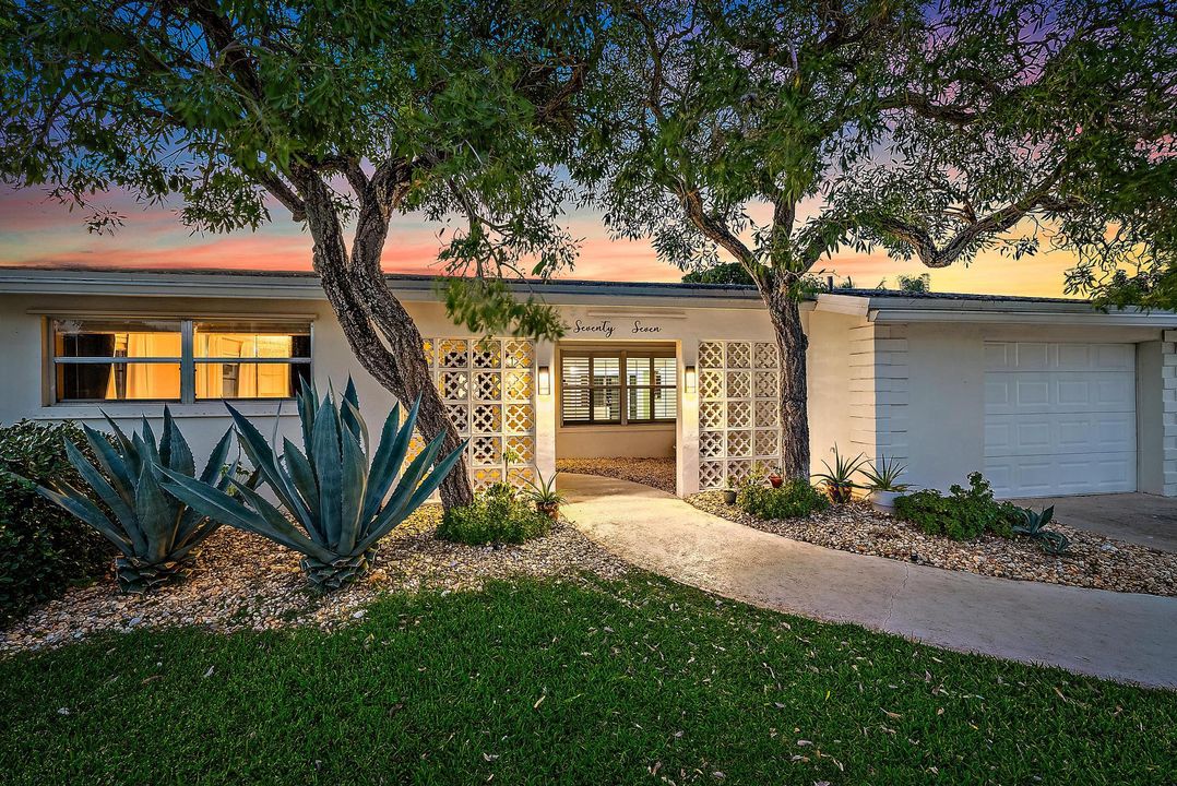 For Sale: $799,000 (3 beds, 2 baths, 1632 Square Feet)