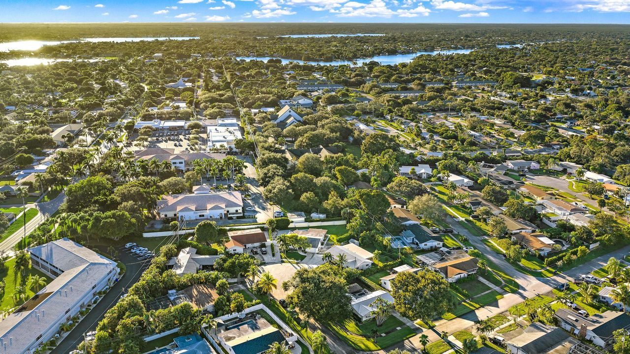 For Sale: $799,000 (3 beds, 2 baths, 1632 Square Feet)