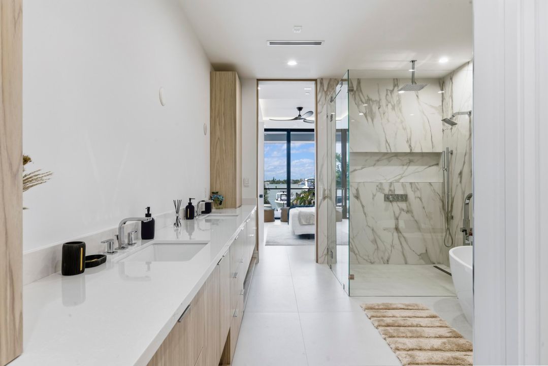 For Sale: $3,395,000 (3 beds, 3 baths, 2698 Square Feet)