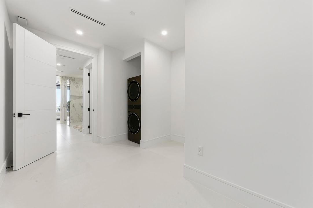 For Sale: $3,395,000 (3 beds, 3 baths, 2698 Square Feet)