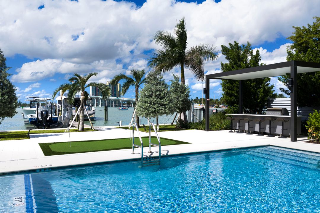 For Sale: $3,395,000 (3 beds, 3 baths, 2698 Square Feet)