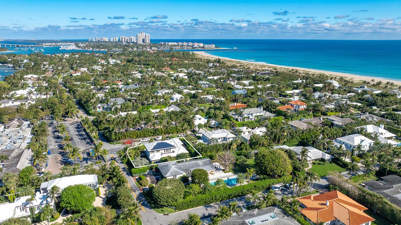 Activo con contrato: $8,900,000 (4 camas, 3 baños, 3470 Pies cuadrados)