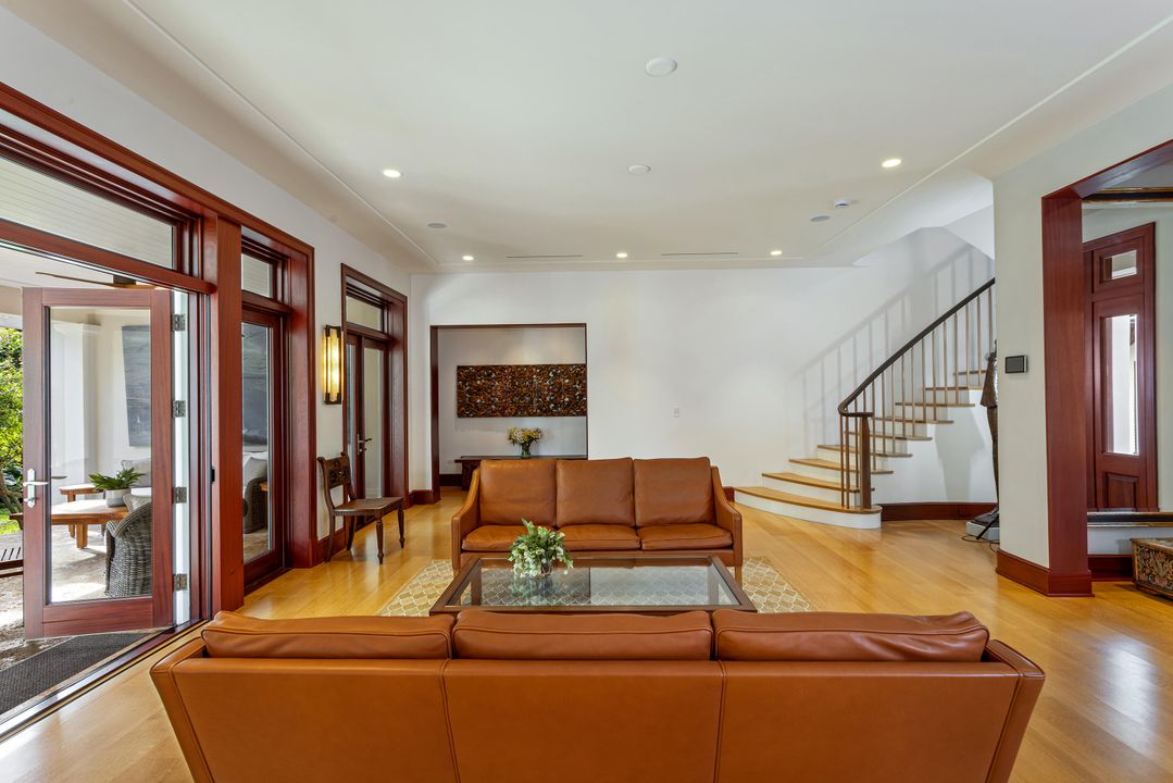 Activo con contrato: $8,900,000 (4 camas, 3 baños, 3470 Pies cuadrados)