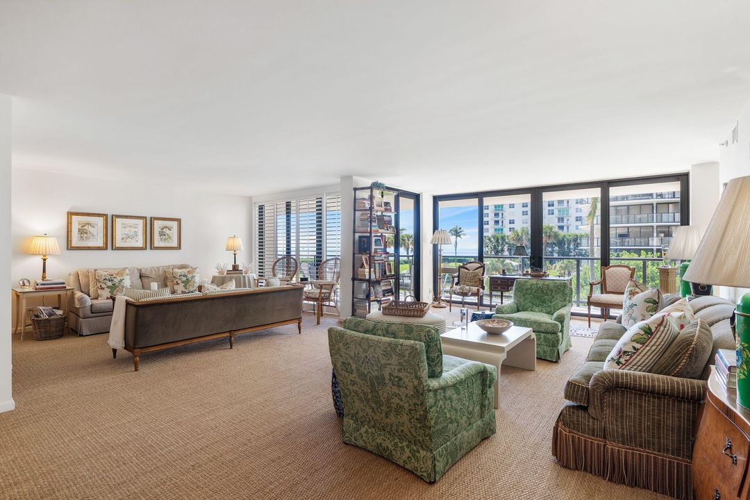 待售: $1,750,000 (3 贝兹, 2 浴室, 2230 平方英尺)