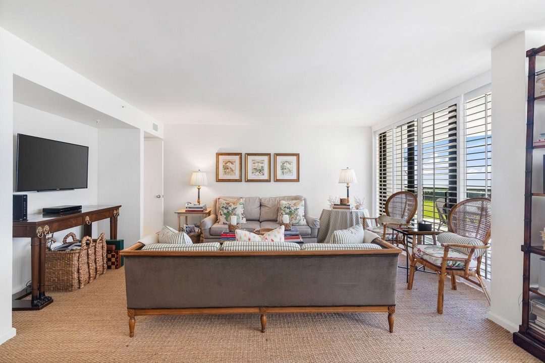 待售: $1,750,000 (3 贝兹, 2 浴室, 2230 平方英尺)