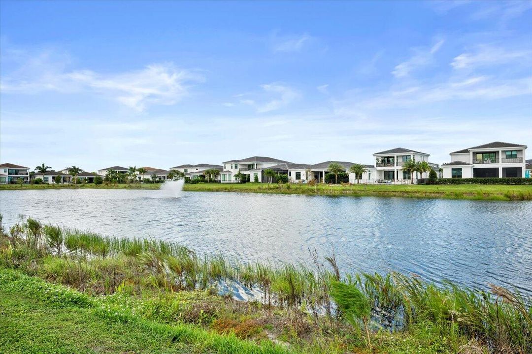 For Sale: $2,299,000 (3 beds, 3 baths, 3678 Square Feet)