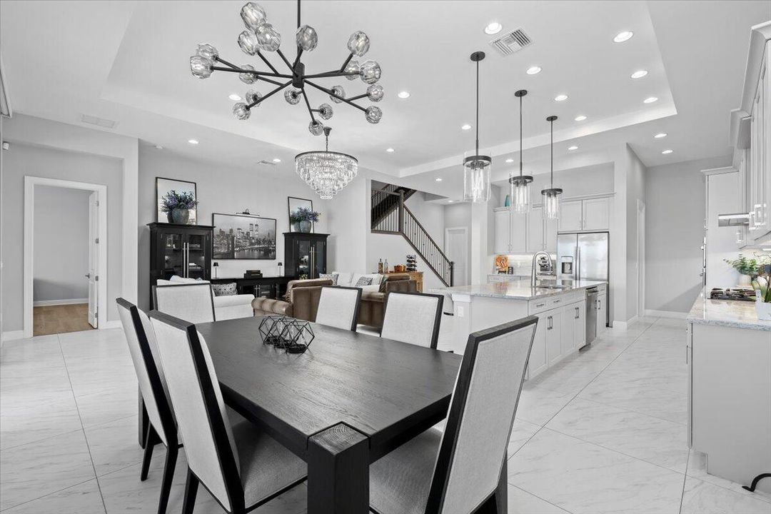 For Sale: $2,299,000 (3 beds, 3 baths, 3678 Square Feet)