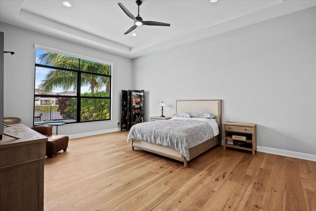 For Sale: $2,299,000 (3 beds, 3 baths, 3678 Square Feet)