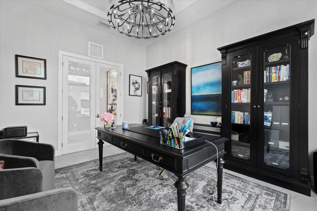 For Sale: $2,299,000 (3 beds, 3 baths, 3678 Square Feet)