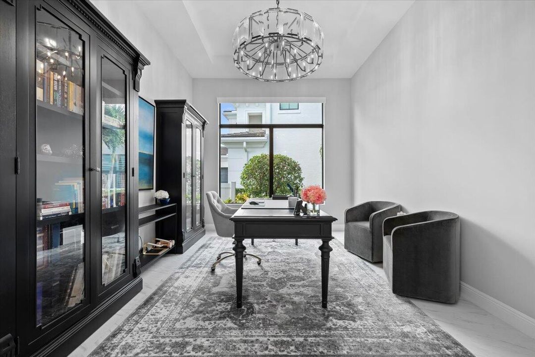 For Sale: $2,299,000 (3 beds, 3 baths, 3678 Square Feet)