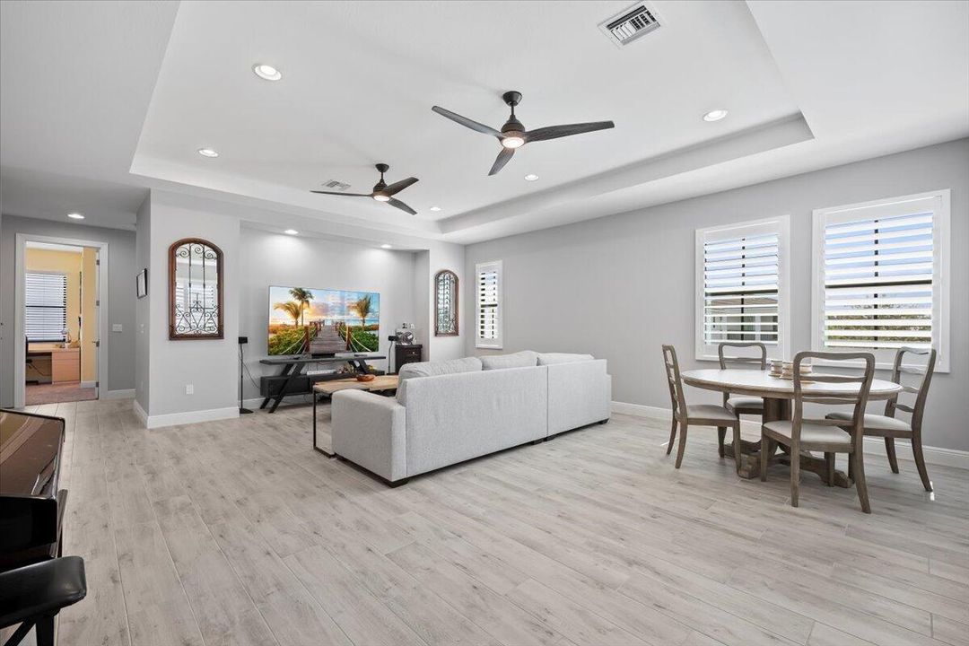 For Sale: $2,299,000 (3 beds, 3 baths, 3678 Square Feet)