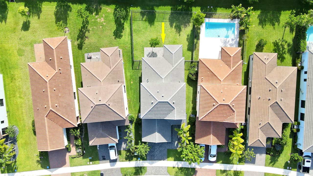 For Sale: $598,000 (4 beds, 2 baths, 2110 Square Feet)