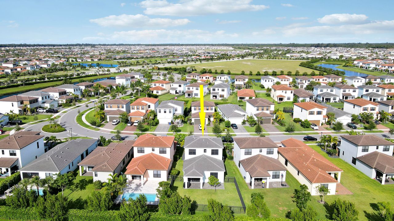 For Sale: $598,000 (4 beds, 2 baths, 2110 Square Feet)