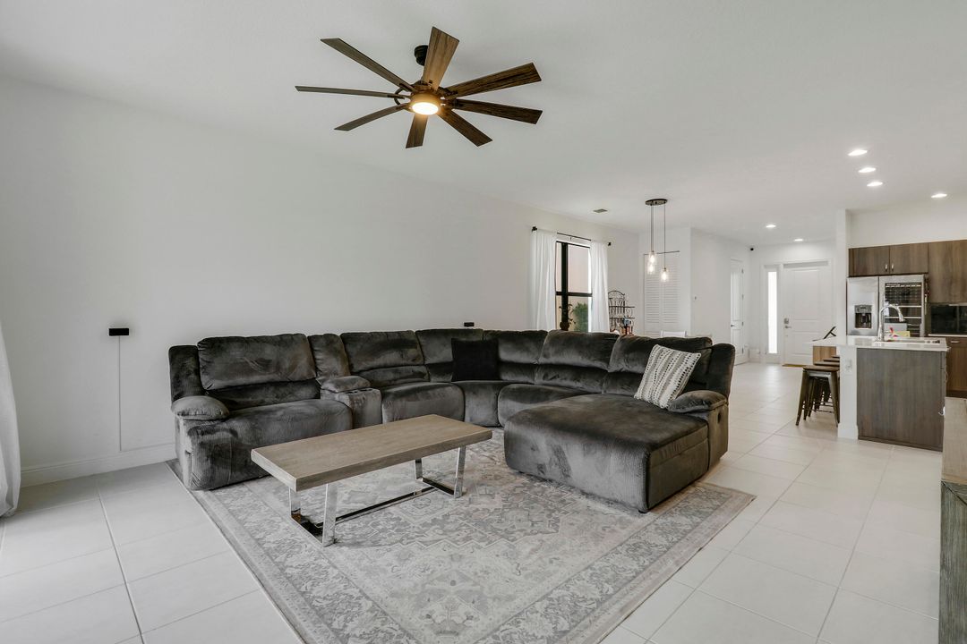 For Sale: $598,000 (4 beds, 2 baths, 2110 Square Feet)