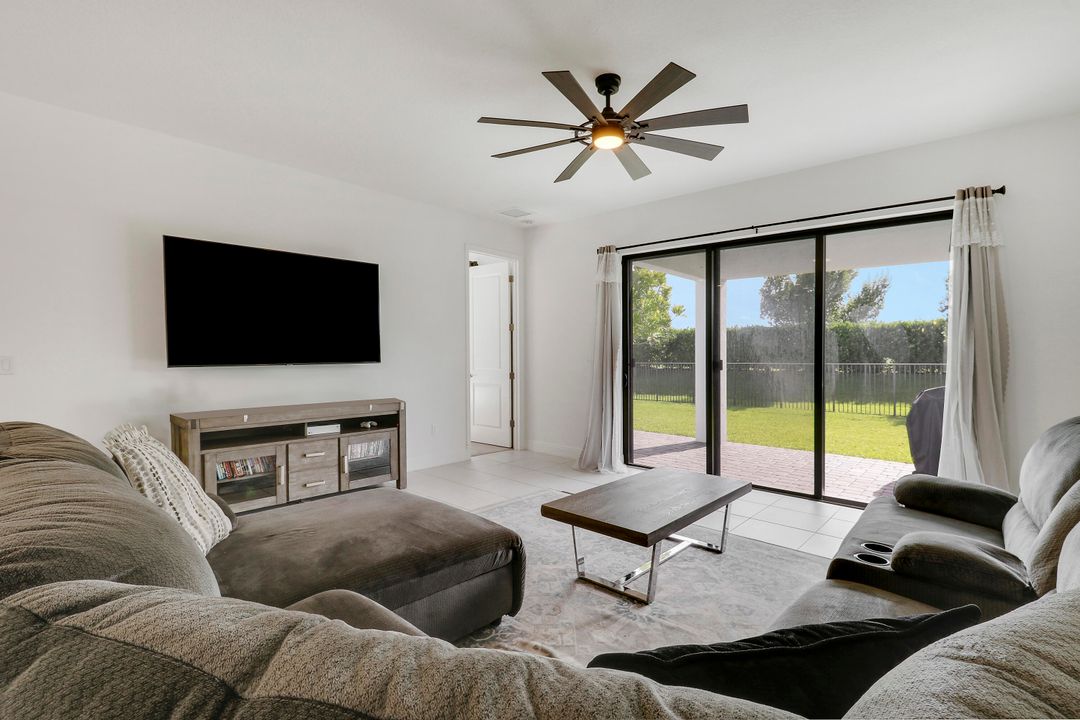 For Sale: $598,000 (4 beds, 2 baths, 2110 Square Feet)