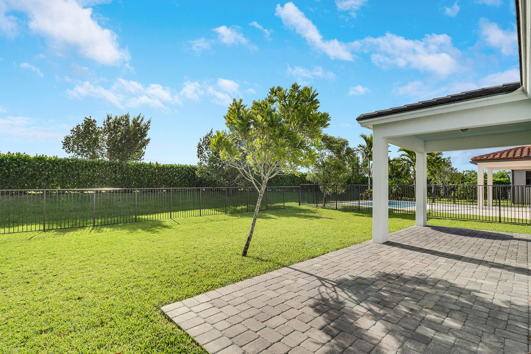 For Sale: $598,000 (4 beds, 2 baths, 2110 Square Feet)