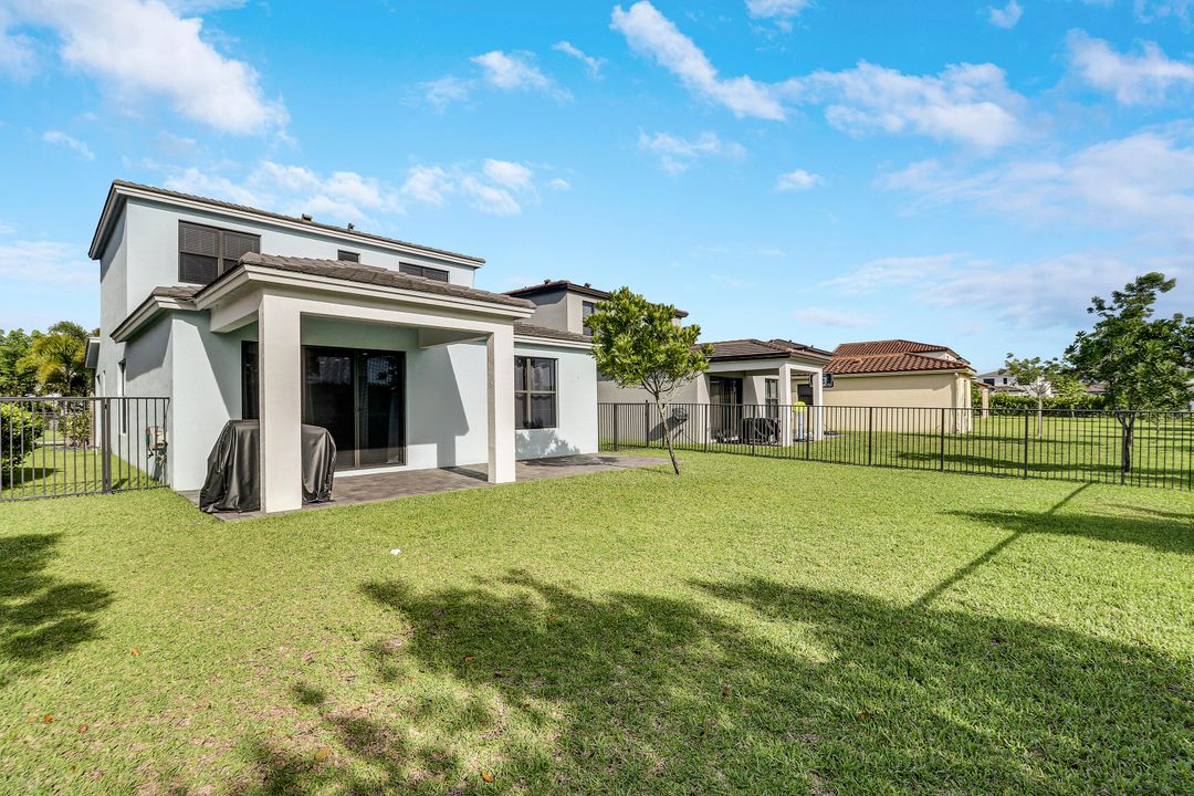 For Sale: $598,000 (4 beds, 2 baths, 2110 Square Feet)