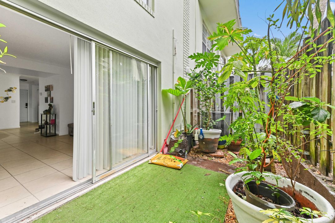 En Venta: $199,000 (2 camas, 1 baños, 1000 Pies cuadrados)