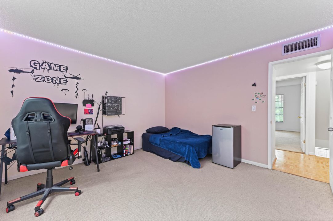 En Venta: $199,000 (2 camas, 1 baños, 1000 Pies cuadrados)