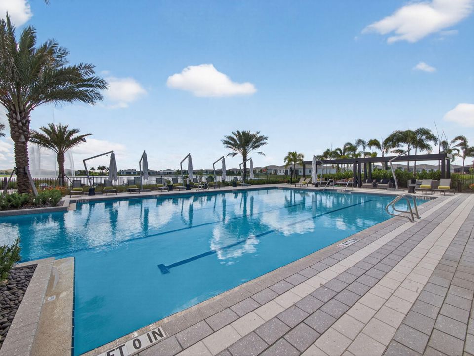 For Sale: $615,000 (2 beds, 2 baths, 2354 Square Feet)