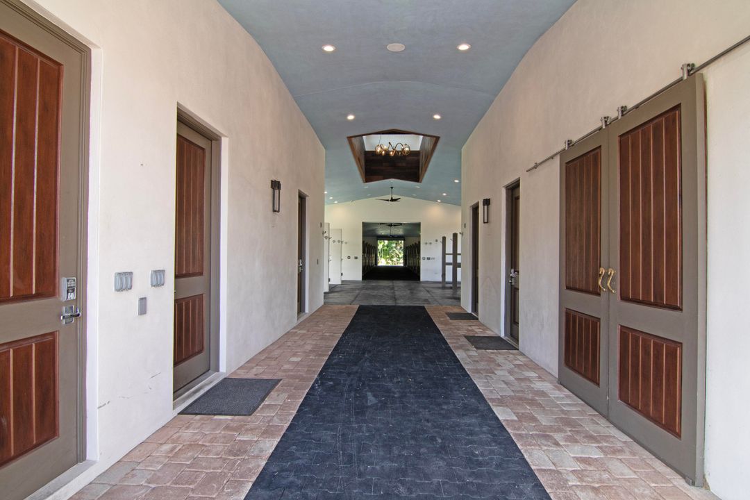 For Rent: $10,500 (0 beds, 1 baths, 7600 Square Feet)