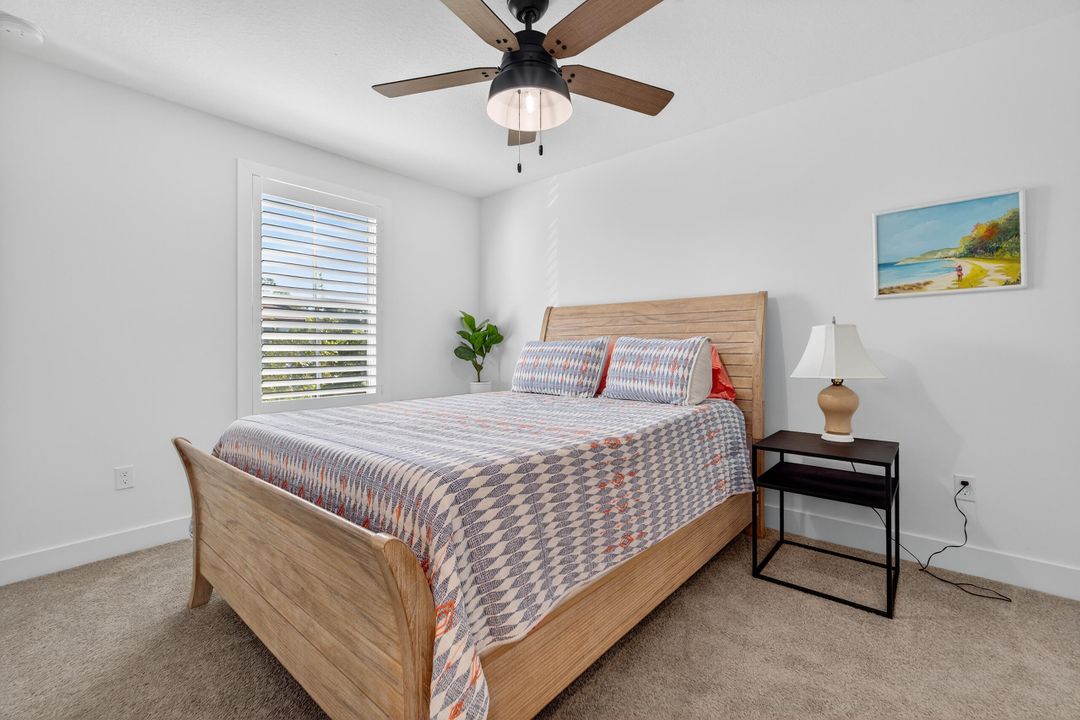 待售: $435,000 (3 贝兹, 2 浴室, 1974 平方英尺)